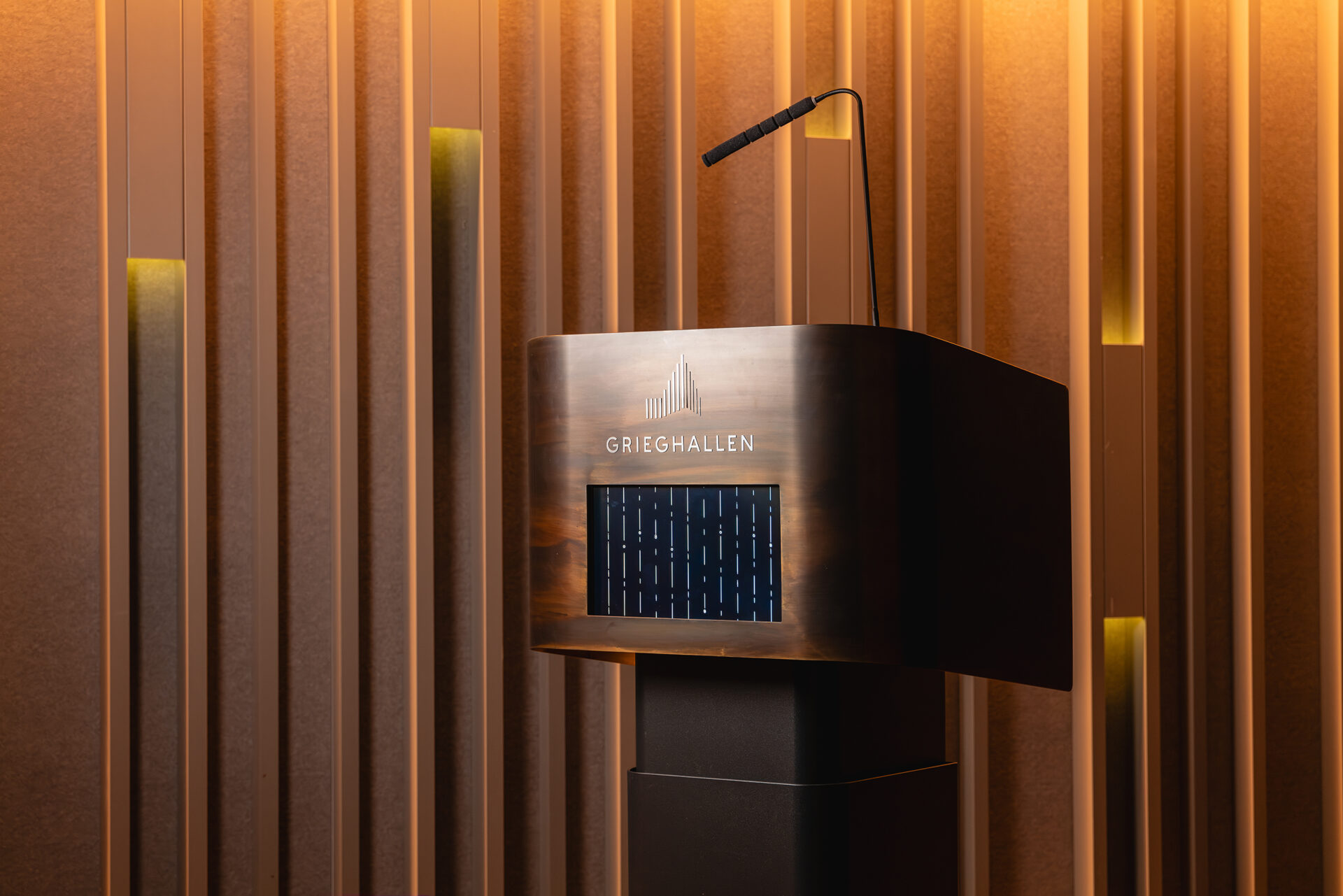 Haltenbanken grieghallen mobeldesign talerstol